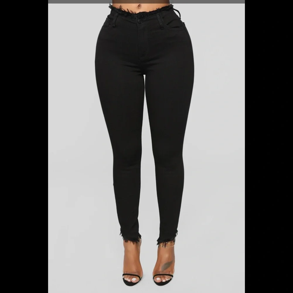 đź–¤New Black Jeansđź–¤ - Picture 2 of 6